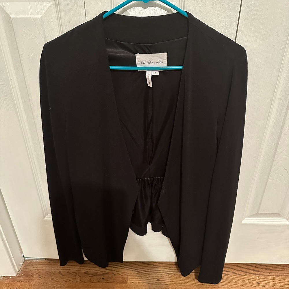 BCBG SMALL STRETCHY BLAZER